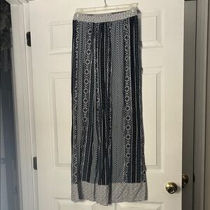 Elegant Black and White Patterned Skirt